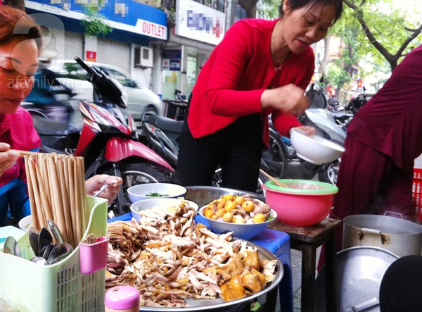 Đi ăn phở gà ngon 