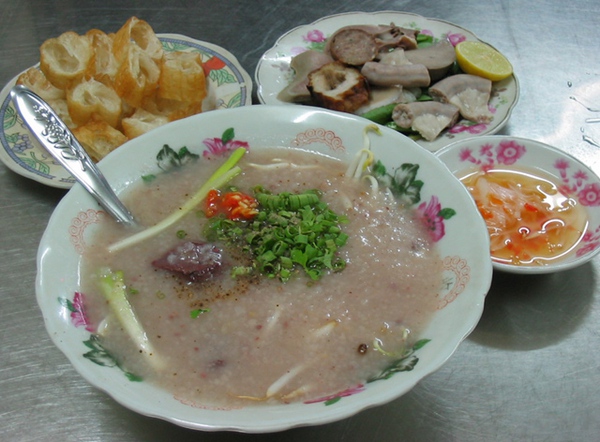 4 món ăn được ưa thích nhất Sài Gòn trong mùa mưa 1 4 món ăn được ưa thích nhất Sài Gòn trong mùa mưa 1