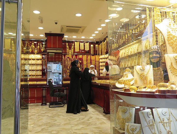 Khám phá khu chợ bán vàng theo... cân ở Dubai 3
