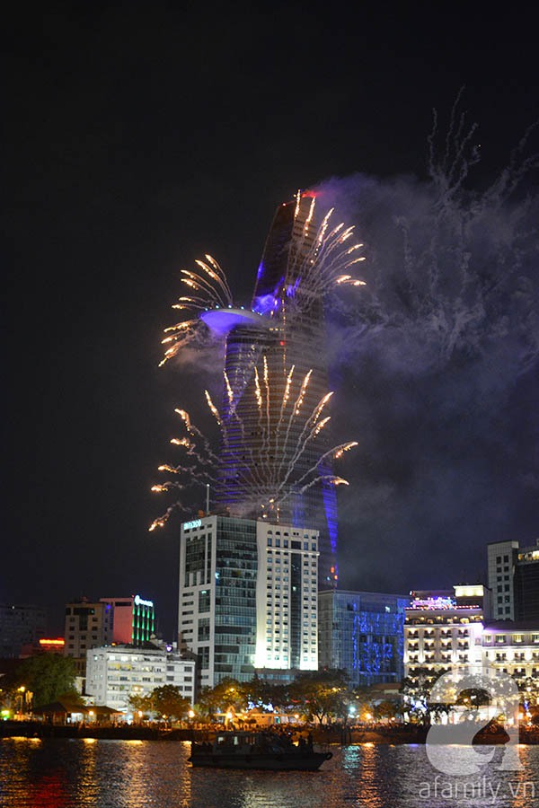 ph&aacute;o hoa S&agrave;i G&ograve;n 1