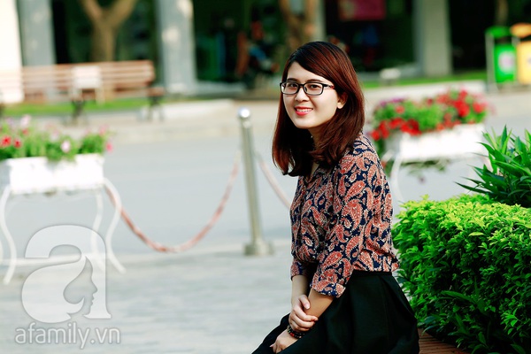 Phạm Lan Hương là cô gái gốc Quảng Ninh rất xinh xắn và có phong thái hiện đại, tự tin