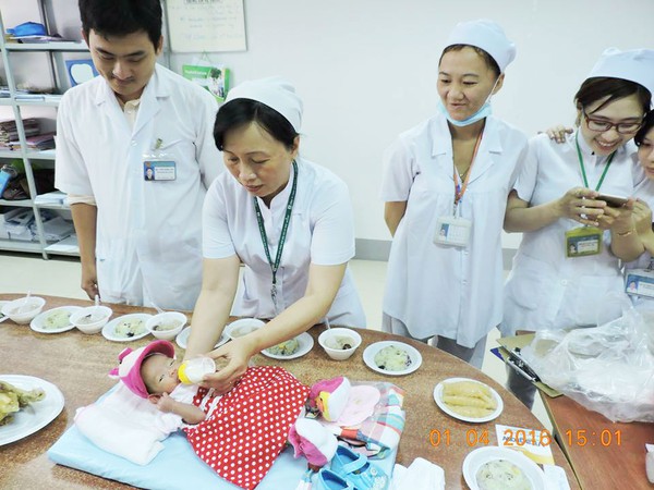 em bé vô danh bị bố mẹ bỏ rơi trong BV sản nhi Cà Mau em bé vô danh bị bố mẹ bỏ rơi trong BV sản nhi Cà Mau