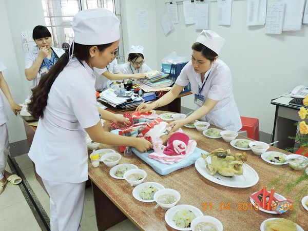 em bé vô danh bị bố mẹ bỏ rơi trong BV sản nhi Cà Mau em bé vô danh bị bố mẹ bỏ rơi trong BV sản nhi Cà Mau
