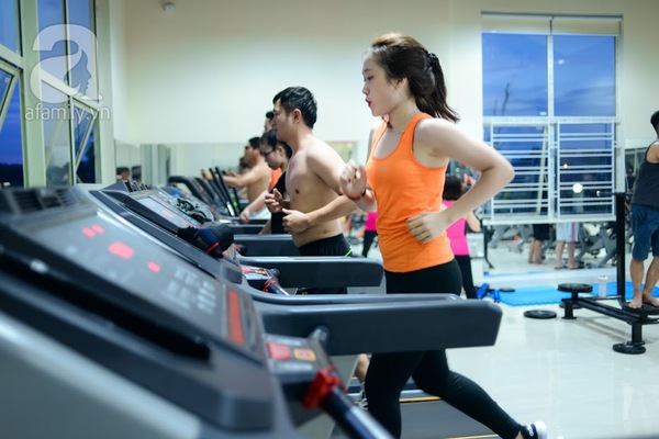 hậu trường tập gym của chị em