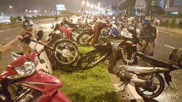 Sài Gòn sau mưa lớn Sài Gòn sau mưa lớn