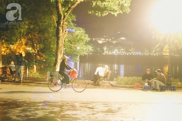 những người phụ nữ trong đ&ecirc;m đ&ocirc;ng