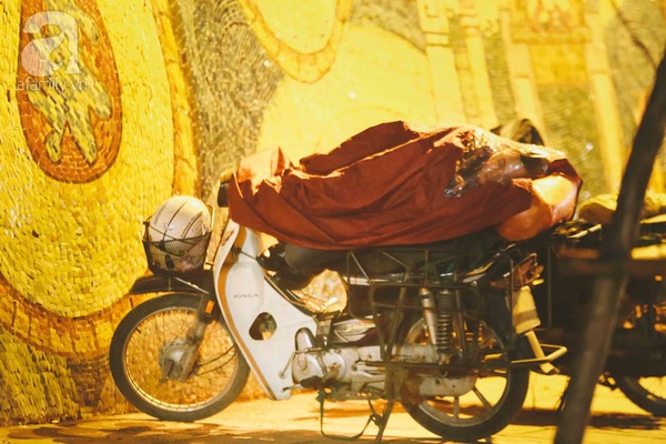 những người phụ nữ trong đ&ecirc;m đ&ocirc;ng