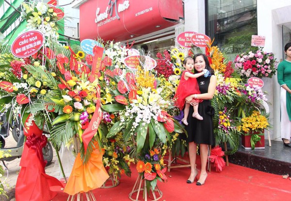 vợ Chu Đăng Khoa mở cửa hàng trang sức