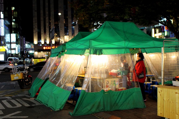 Những chiếc lều ăn đêm nổi tiếng trong phim Hàn 2