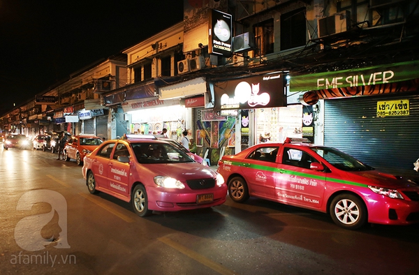 Khám phá Khao San - con phố không ngủ ở Bangkok 2