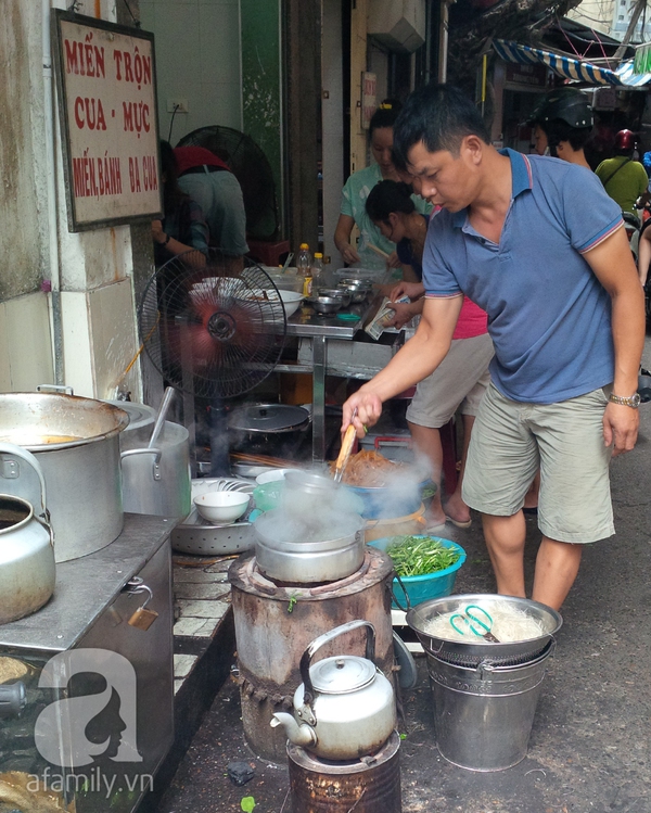 Lạ miệng, giải ngấy với miến trộn mực ngõ Trung Yên 1