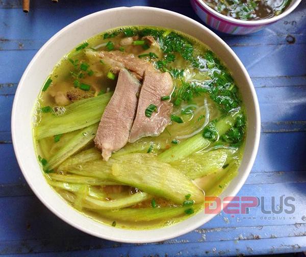 Những khu vực nhiều hàng quán ăn bán xuyên Tết ở Hà Nội 4 Những khu vực nhiều hàng quán ăn bán xuyên Tết ở Hà Nội 4
