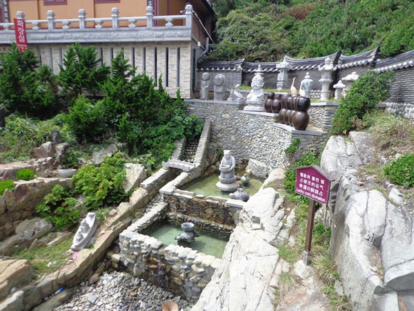 Chiêm ngưỡng ngôi chùa bên bờ biển đẹp nhất Hàn Quốc 9