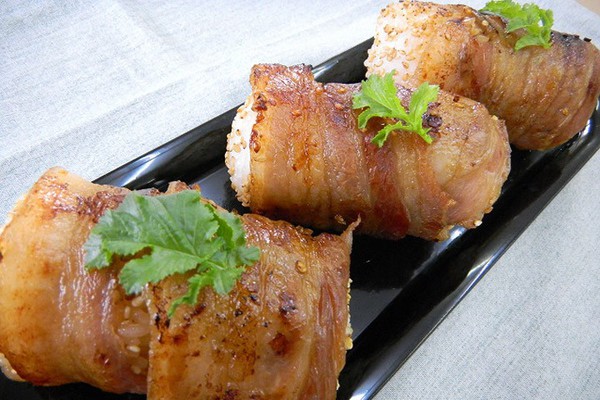 m&oacute;n nhật