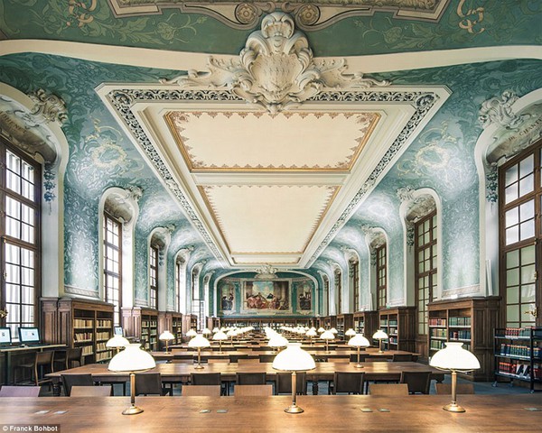 Ngắm những thư viện đẹp long lanh trên thế giới 8