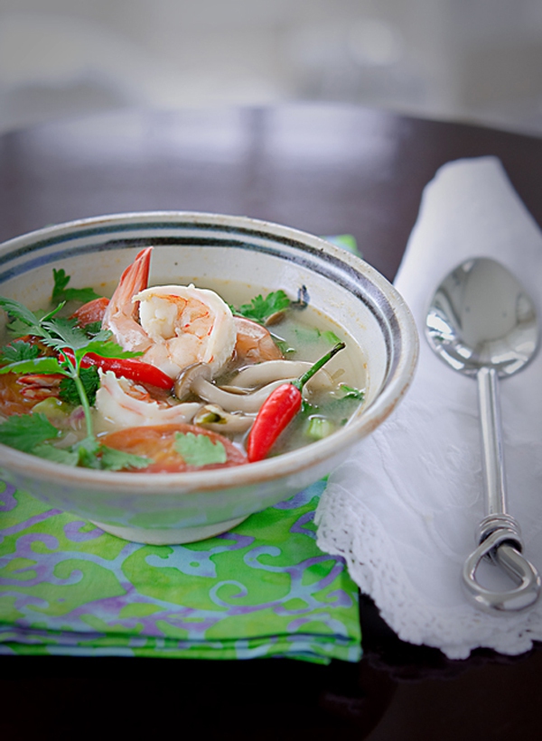 Xuýt xoa với món canh Tom Yum Goong nóng hổi thơm phức 21