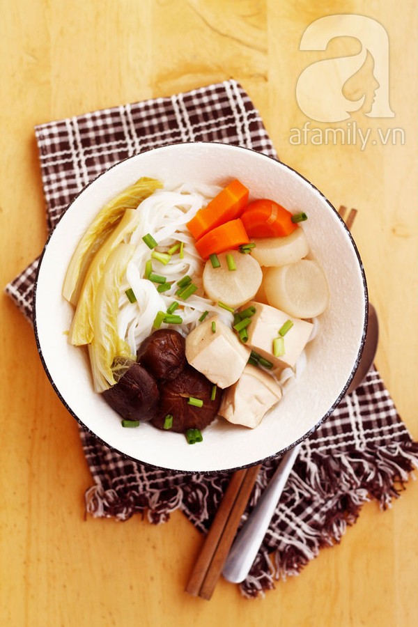 Phở chay thanh nhẹ cho ng&agrave;y đầu th&aacute;ng 18
