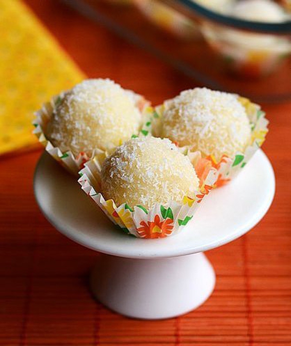 20 ph&uacute;t l&agrave;m b&aacute;nh sữa dừa thơm phức! 11