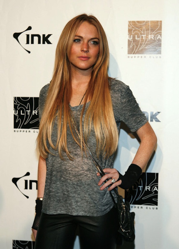 Nh&igrave;n lại nhan sắc 