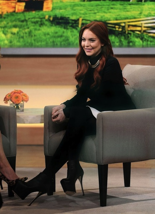 Nh&igrave;n lại nhan sắc 