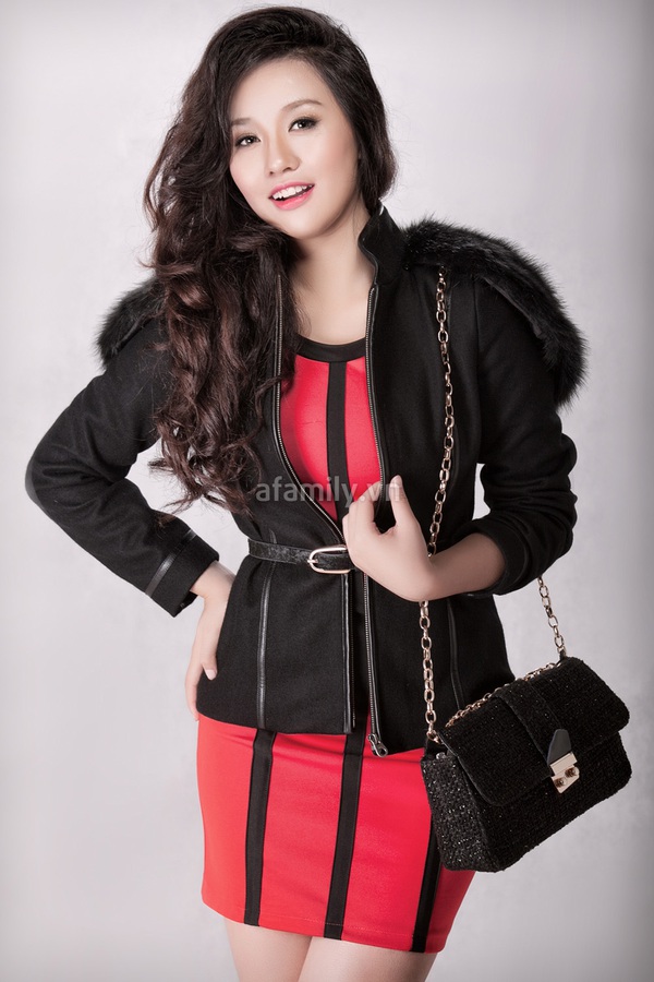 Rực rỡ c&ugrave;ng sắc đỏ Gi&aacute;ng sinh cho thứ 2 đầu tuần 13