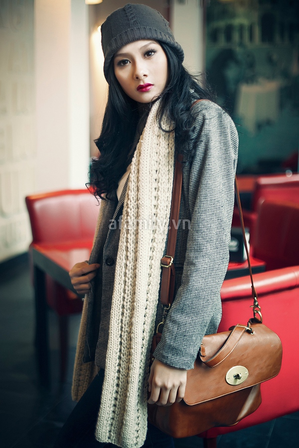 Ngày đầu tuần ấm áp và trẻ trung với layering 7 Ngày đầu tuần ấm áp và trẻ trung với layering 7