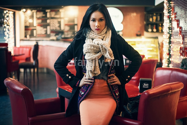 Ngày đầu tuần ấm áp và trẻ trung với layering 2 Ngày đầu tuần ấm áp và trẻ trung với layering 2