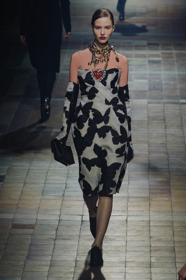 Thanh nhã, ngọt ngào với Dior, Lanvin tại Paris Fashion Week 27