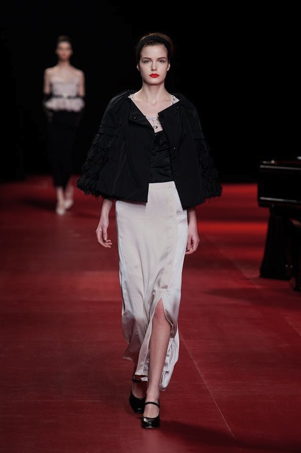Thanh nhã, ngọt ngào với Dior, Lanvin tại Paris Fashion Week 35