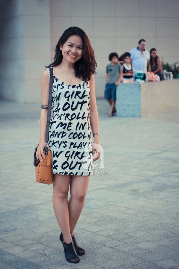 Ngắm street style tương đồng của ph&aacute;i đẹp S&agrave;i G&ograve;n v&agrave; Singapore 2