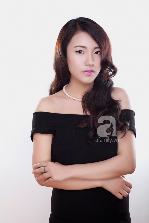 Học phong cách trang điểm môi hồng, lông mày nâu của Yoon Eun Hye 7