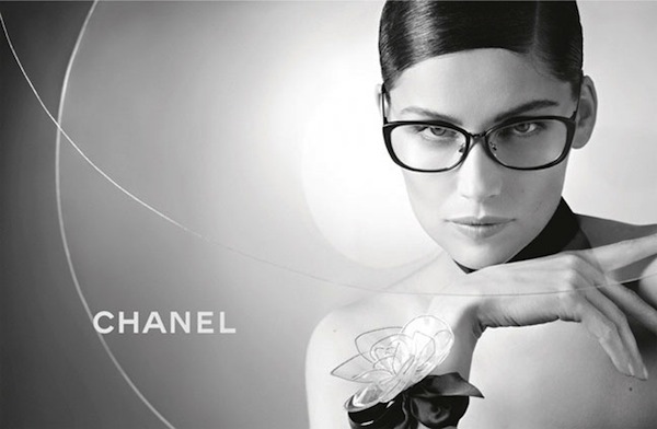 Chọn kính hè qua lookbook của Chanel, Prada, Dior... 4