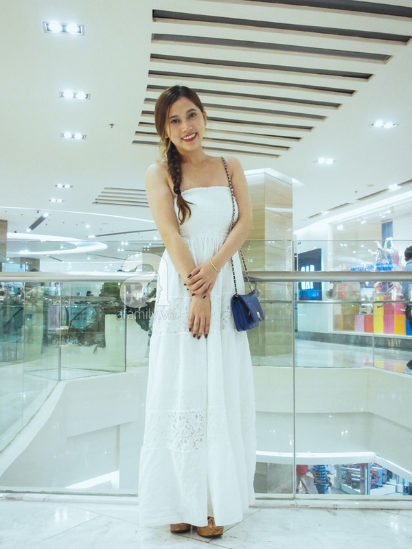 Dạo quanh S&agrave;i G&ograve;n ngắm street style đầu hạ 14