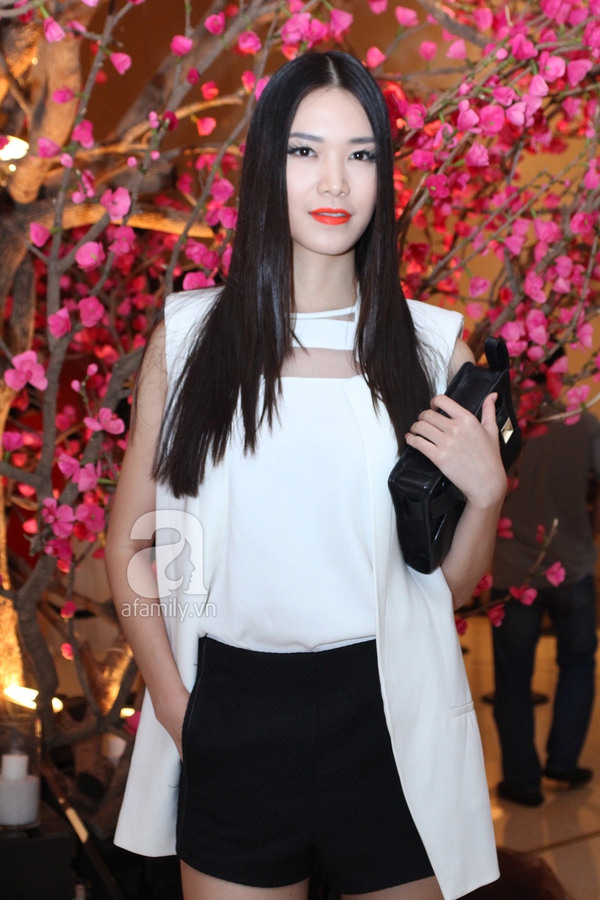 Linh Nga, Diễm My 