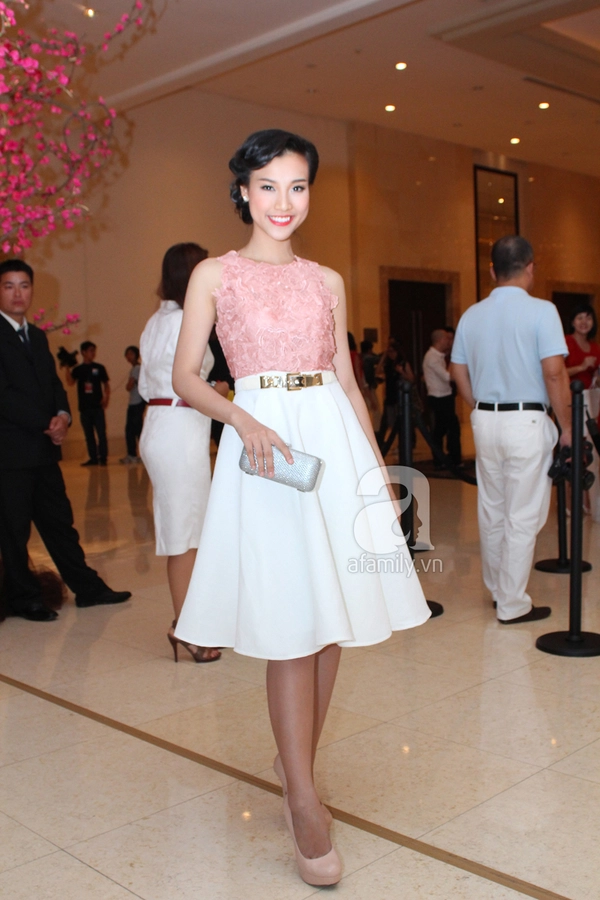 Linh Nga, Diễm My 