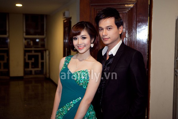 H&agrave; Hồ tập vũ đạo 
