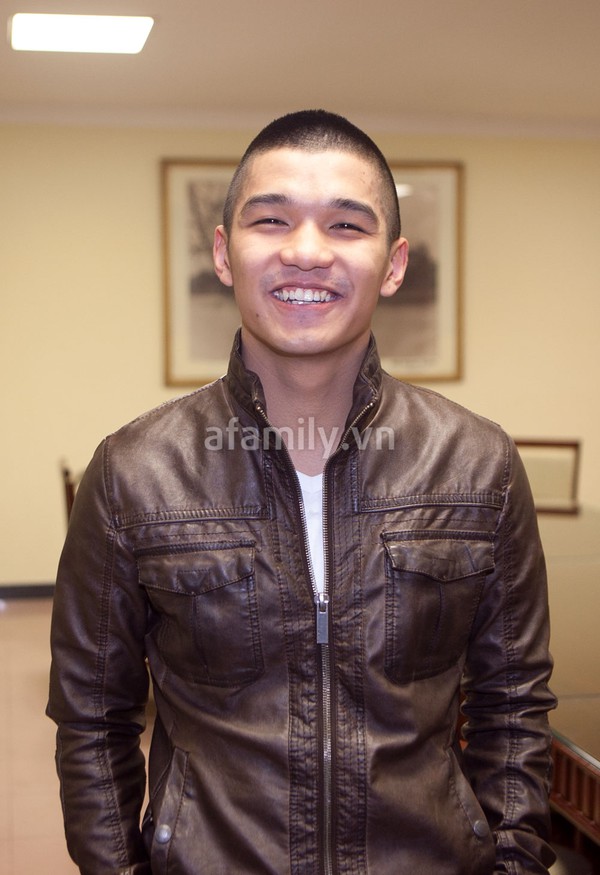 H&agrave; Hồ tập vũ đạo 