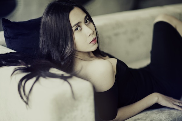 Lưu Hương Giang khoe vẻ đẹp mặn m&agrave; cuốn h&uacute;t 3