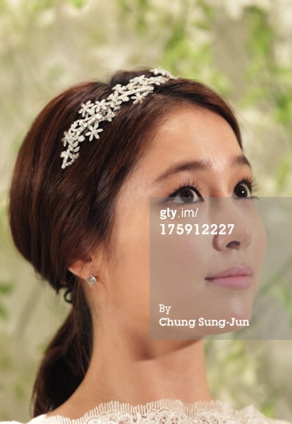 Những điều th&uacute; vị về đ&aacute;m cưới của Lee Byung Hun  15
