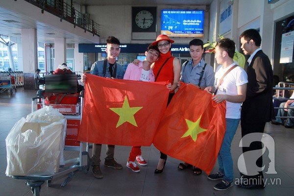Rạng sáng nay Trương Thị May đã lên đường dự thi Miss Universe 2013 15 Rạng sáng nay Trương Thị May đã lên đường dự thi Miss Universe 2013 15