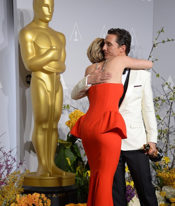 Những hình ảnh đẹp của sao trong phòng báo chí Oscar 2014 10