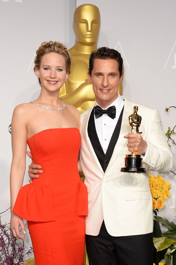Những hình ảnh đẹp của sao trong phòng báo chí Oscar 2014 11