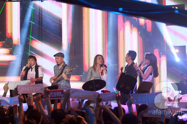 Nhật Thủy đăng quang Quán quân Vietnam Idol mùa thứ 5 8