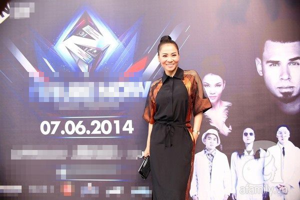 Thu Minh mặc 