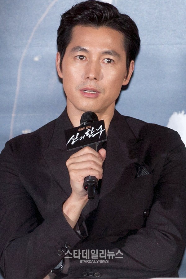 Jung Woo Sung vẫn lãng tử ngời ngời dù lộ nếp nhăn tuổi tác 4