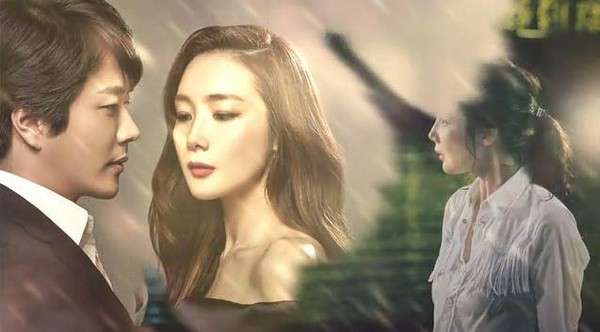 Choi Ji Woo vừa quát vừa... tát 