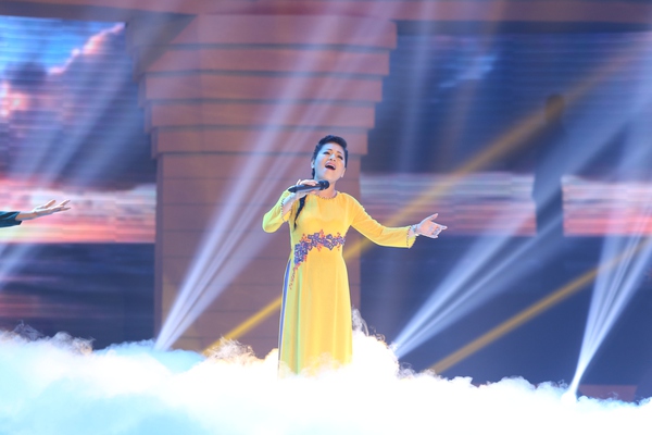 Mỹ T&acirc;m đầy tự sự b&ecirc;n Quang Dũng nồng n&agrave;n 5