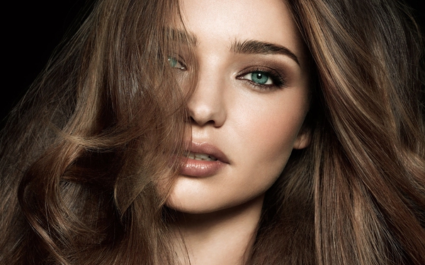 Miranda Kerr uốn nắn bé Flynn theo thói quen 4