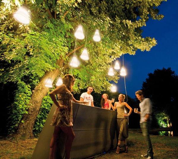 3 mẫu đ&egrave;n treo lạ mắt cho nh&agrave; th&ecirc;m độc đ&aacute;o 14