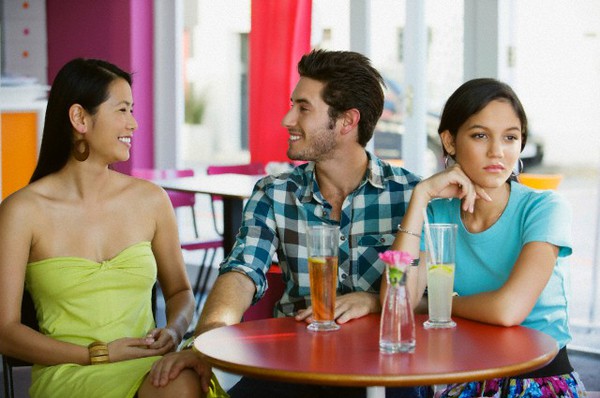 Toan tính chiếm đoạt người yêu của bạn 1 Toan tính chiếm đoạt người yêu của bạn 1